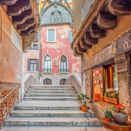 Apartment Canal View San Marco Rialto - Dogaressa Palace 1872 Venice