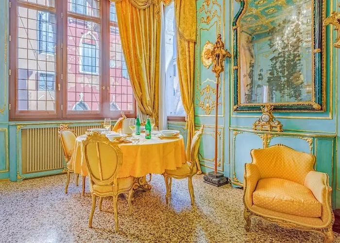 Canal View San Marco Rialto - Dogaressa Palace 1872 * Velence