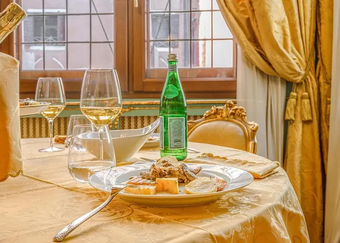 Canal View San Marco Rialto - Dogaressa Palace 1872