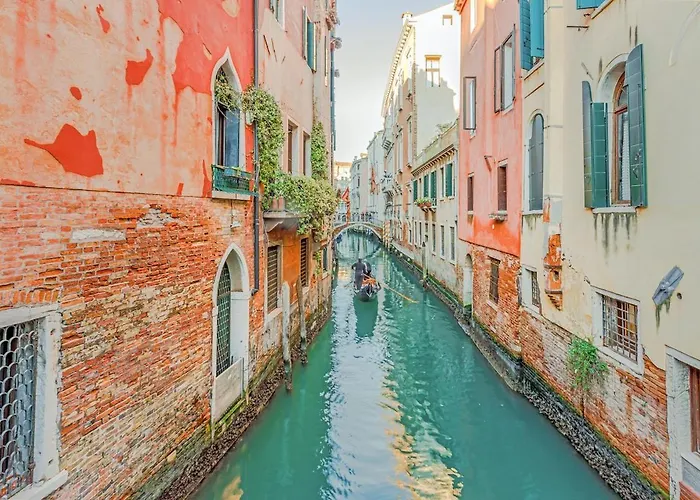 Canal View San Marco Rialto - Dogaressa Palace 1872